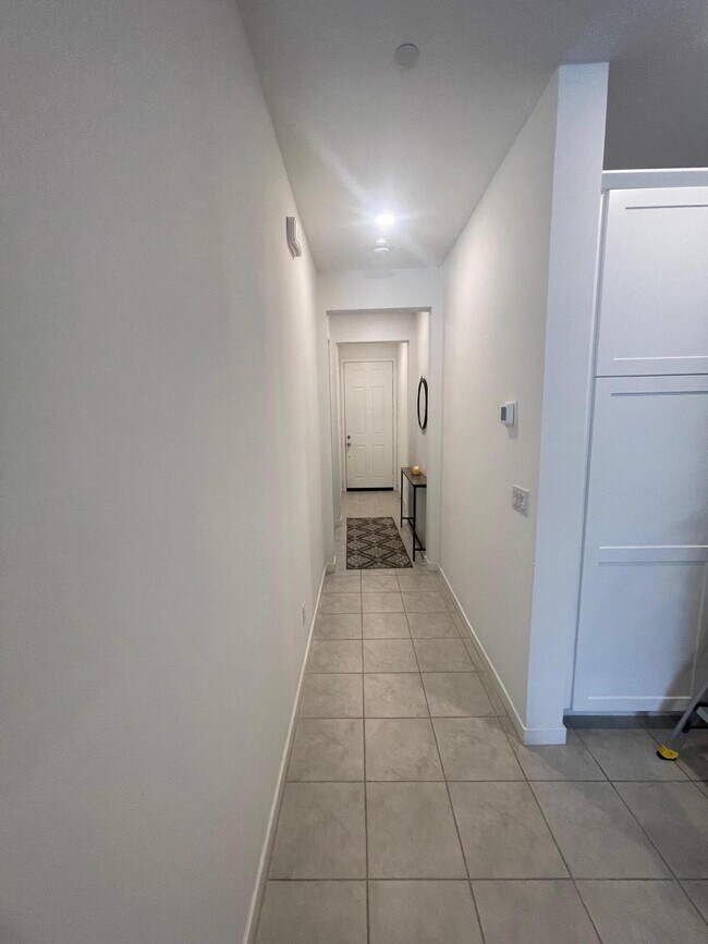Building Photo - 62781 Kitetail Dr