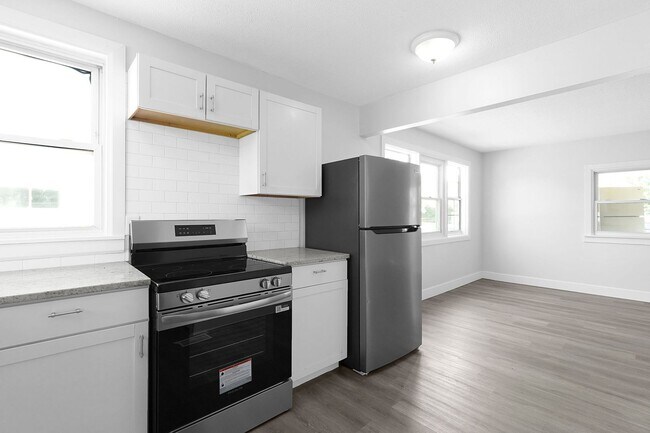 Building Photo - 886-888 Derrer Rd