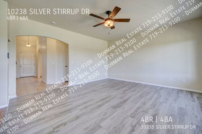 Building Photo - 10238 Silver Stirrup Dr