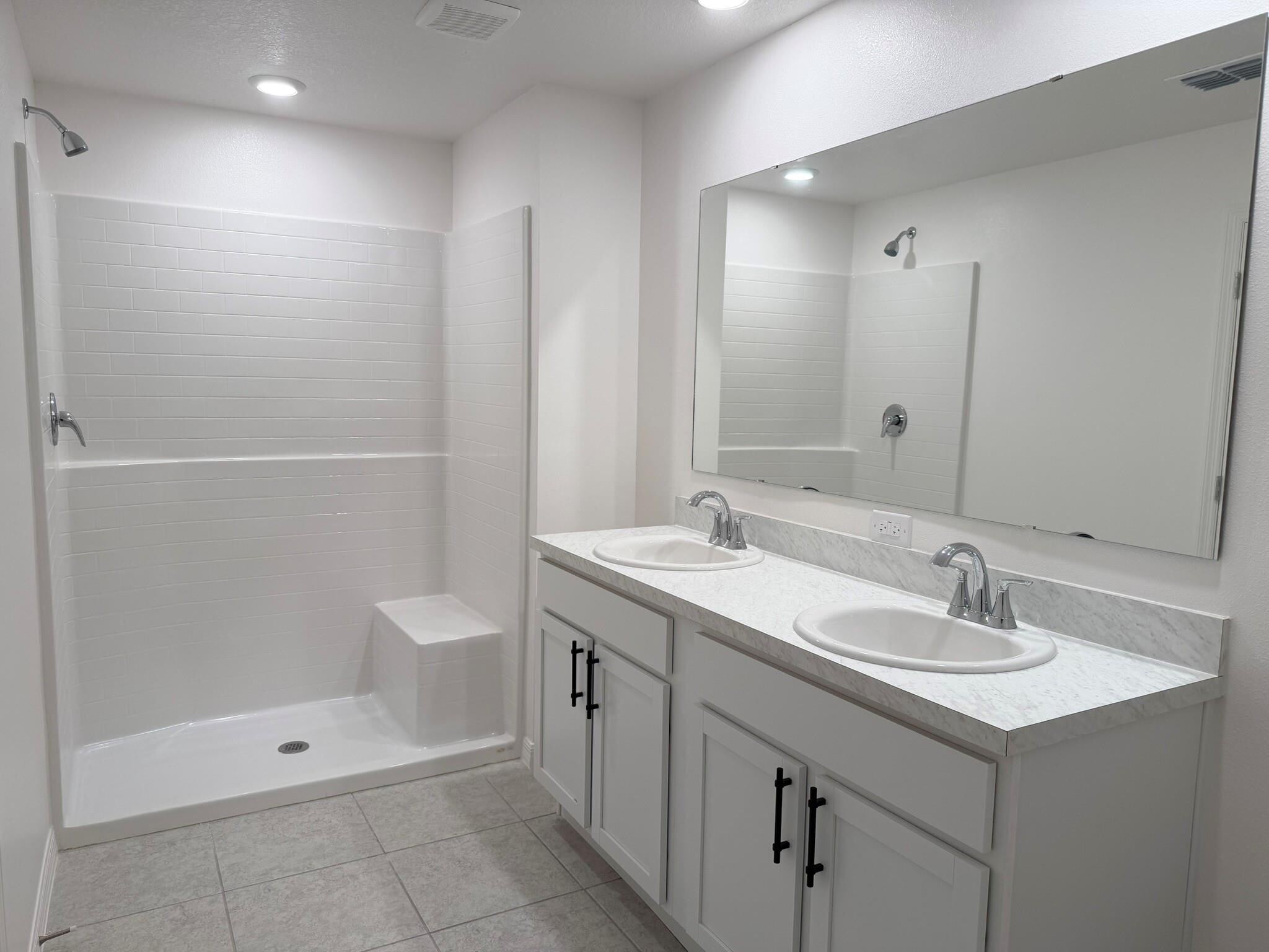 Building Photo - 8855 101st Ct