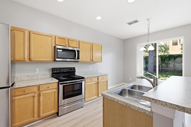 Building Photo - 737 Maya Susan Loop