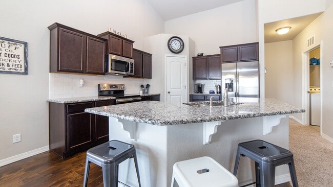 Building Photo - 8141 Misty Moon Dr