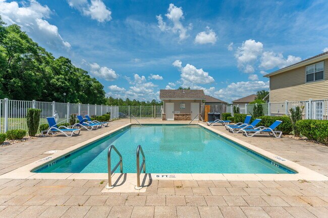 Building Photo - 406 Arbor Lake Dr
