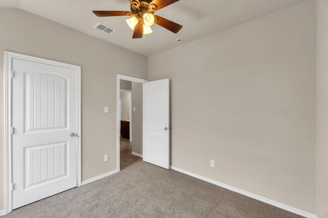 Building Photo - Welcome home!