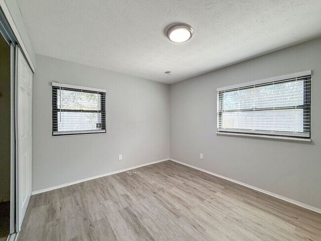 Building Photo - 7740 Arble Dr