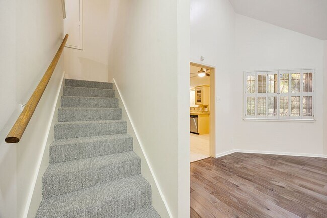 Building Photo - 1856 S Gessner Rd