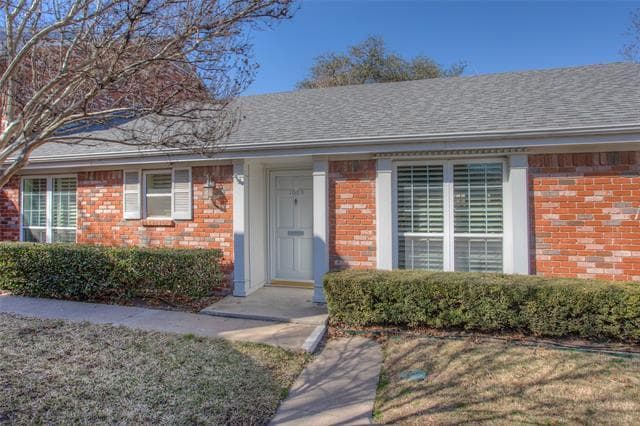 Building Photo - 1029 Roaring Springs Rd