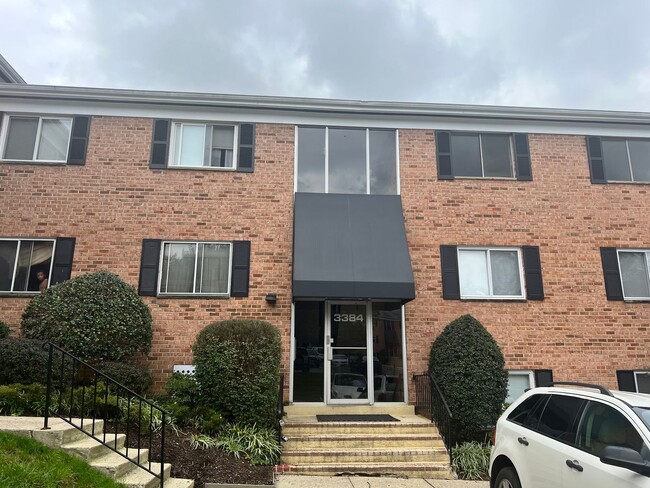 Primary Photo - Charming 2 BR/1 BA Condo in Silver Spring!