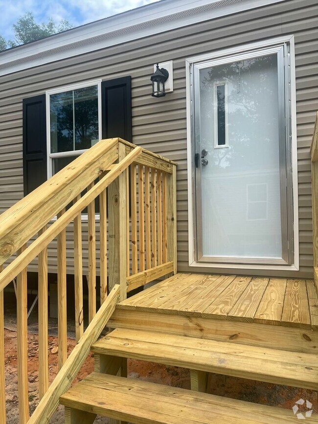 Building Photo - Luxury 3 Bedroom/ 2 Bath Mobile Home - $18...