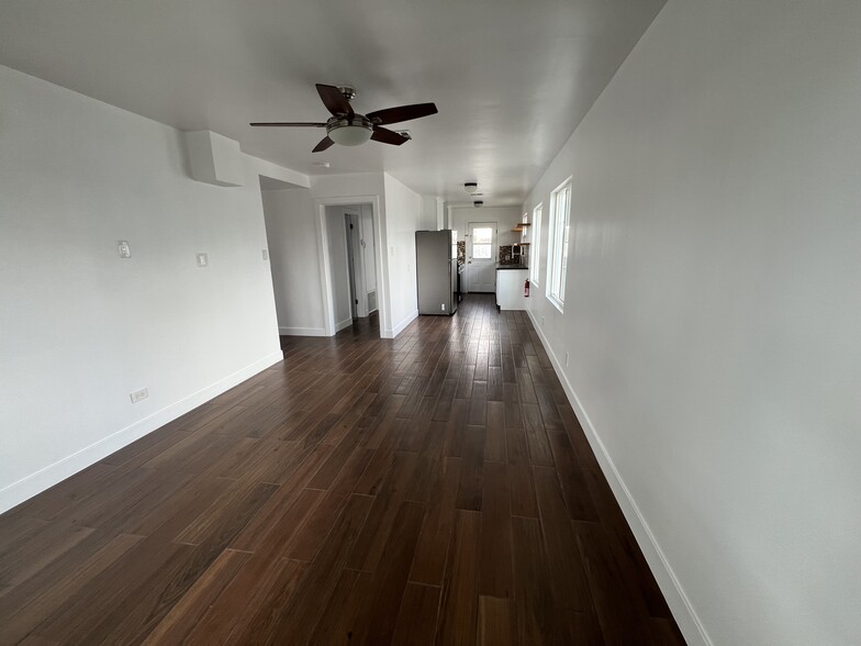 Living Room looking into kitchen - 5529 Via Corona St