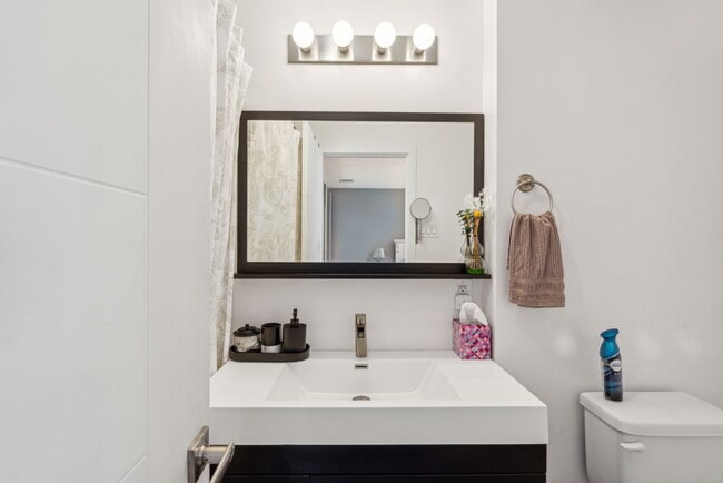 Building Photo - 3863 Terrace St