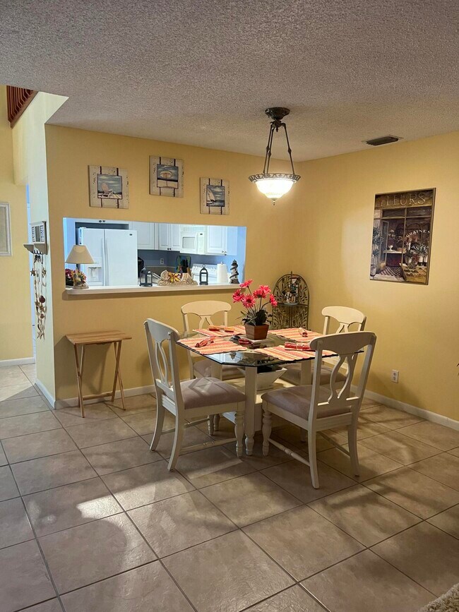 Building Photo - 905 Ocean Dunes Cir