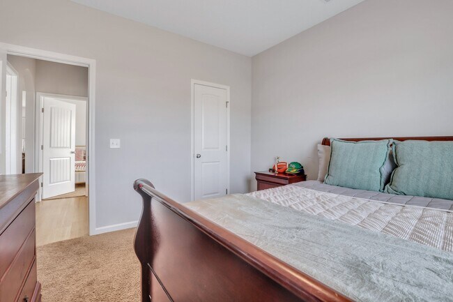Building Photo - 181 Sunflower Cir NE