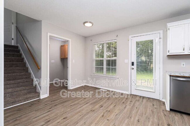 Building Photo - 2414 Lismore Dr