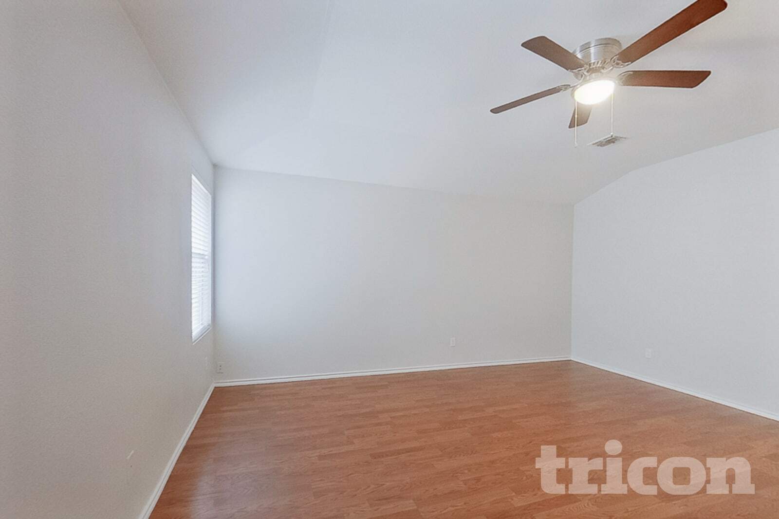 Building Photo - 1242 Yukon Dr