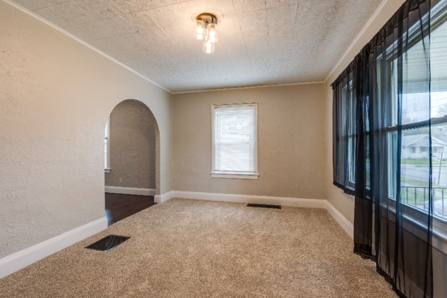 Building Photo - 1481 Berdan Ave