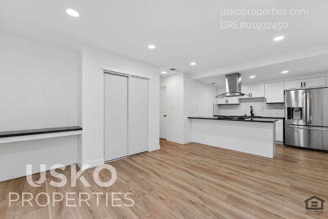 Building Photo - "Charming 2-Bed Duplex in Rancho Cordova – 1,110 Sq Ft of Comfort!"