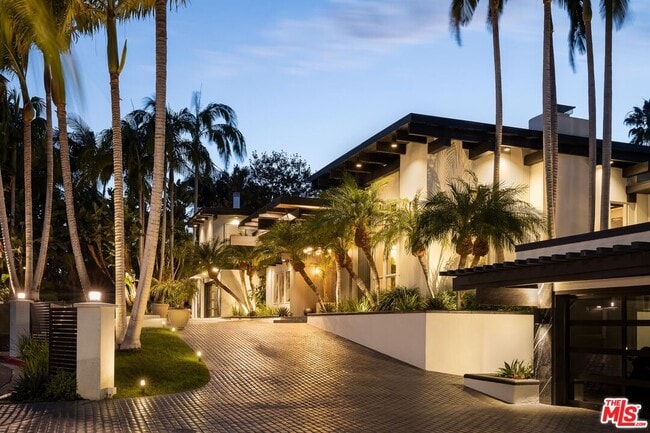 Building Photo - 0 Arenal Rd