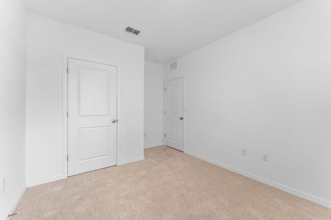 Building Photo - 10583 Dusty Boot Rd