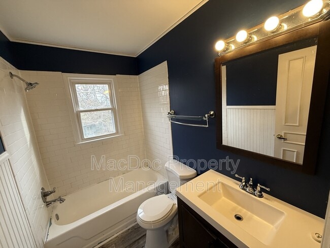 Building Photo - 12009 Stansbury Dr