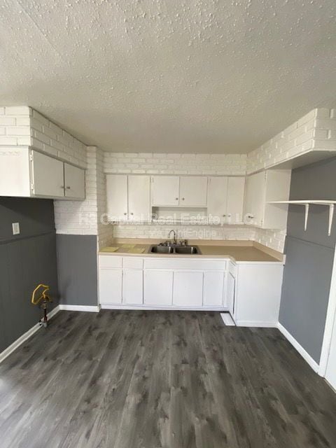 Building Photo - 8 Briarcliff Dr