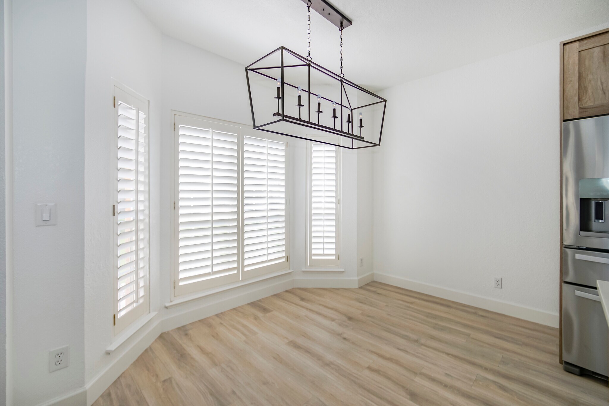 Building Photo - 918 Bella Cumbre Dr