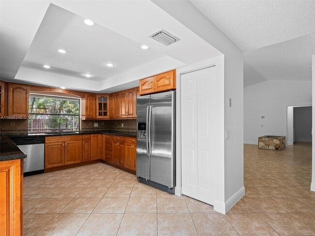 Building Photo - 15531 SW 54th Terrace