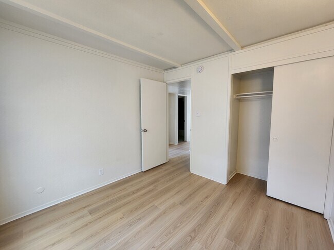 Building Photo - 3547 Bengal Blvd