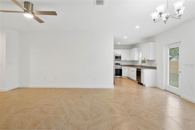 Building Photo - 1308 Bond St