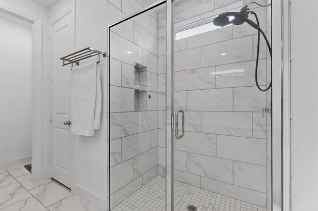 Building Photo - 15049 Chipwood Dr