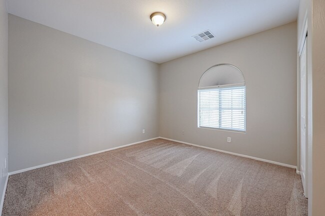 Building Photo - 4 bed, 3.5 bath house in Stetson Valley, Phoenix