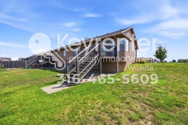 Building Photo - 311 N Grandstone St