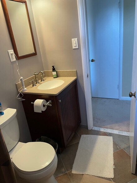 Inside Bathroom - 3515 Washington Blvd