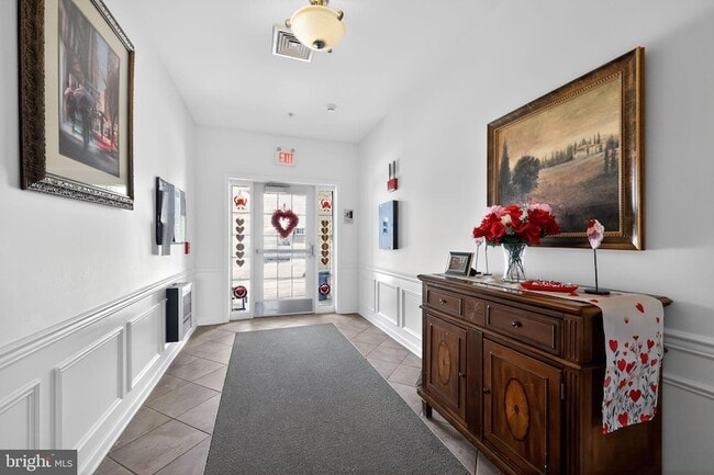 Building Photo - 1014 Creekside Dr