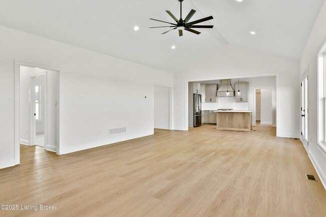 Building Photo - Amazing New Country Home For Rent