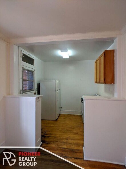 Building Photo - 2332 N Spaulding Ave