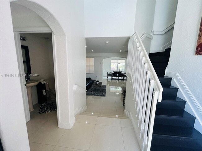 Building Photo - 10963 NW 87th Ln