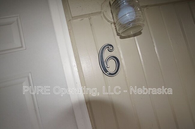 Building Photo - 612-616 N 46 St