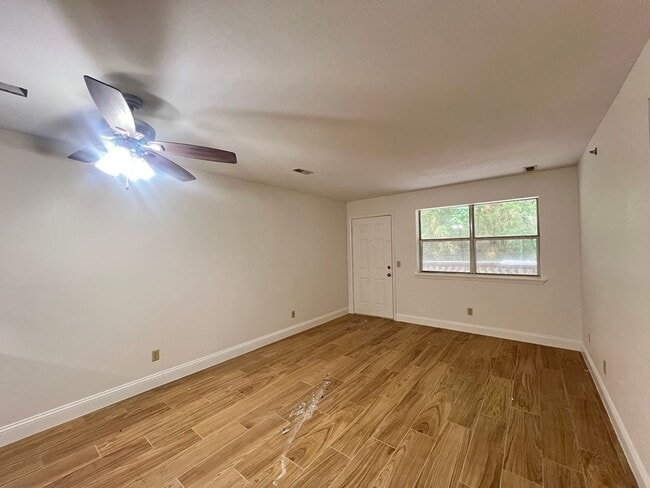 Building Photo - 428 Kays Ln