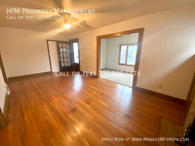 Building Photo - 2109 Woodland Ave NW