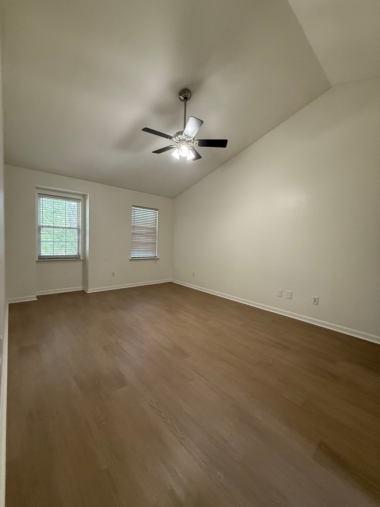 Building Photo - 4101 Woodbury Terrace NW