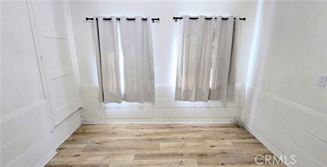 Building Photo - 5747 Jefferson Ave