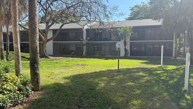 Building Photo - 1284 S Military Trail