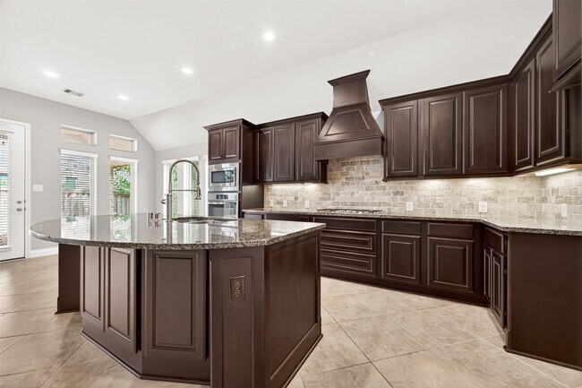 Building Photo - 27128 Allenby Park Dr