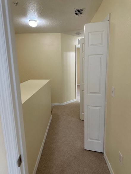 Building Photo - 10642 Regent Square Dr