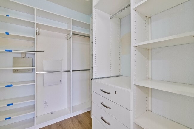 Building Photo - Spacious 4-Bedroom Home on Private Cul-De-Sac | No HOA | Custom Closets, New Floors & Lush Backya...