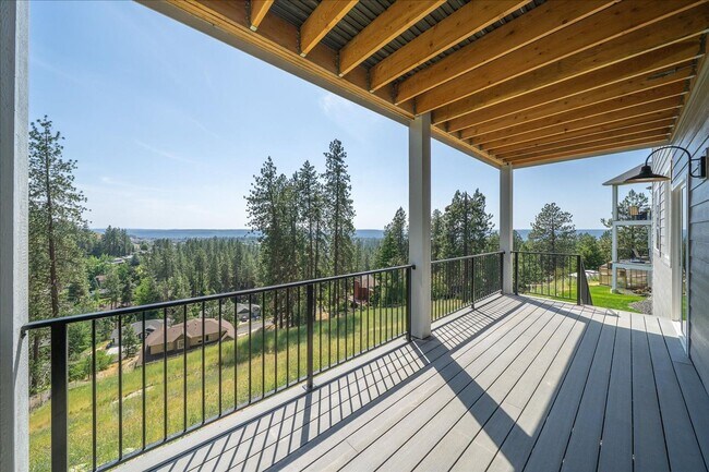 Building Photo - $3,375 - 4 Bed / 3 Bath Gorgeous Brand New...