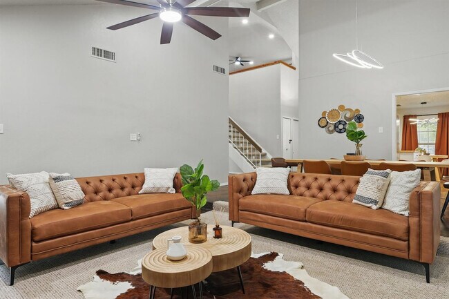 Building Photo - 5830 Jester Dr