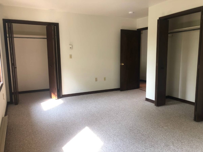 Building Photo - 296-298 Upper Demunds Rd