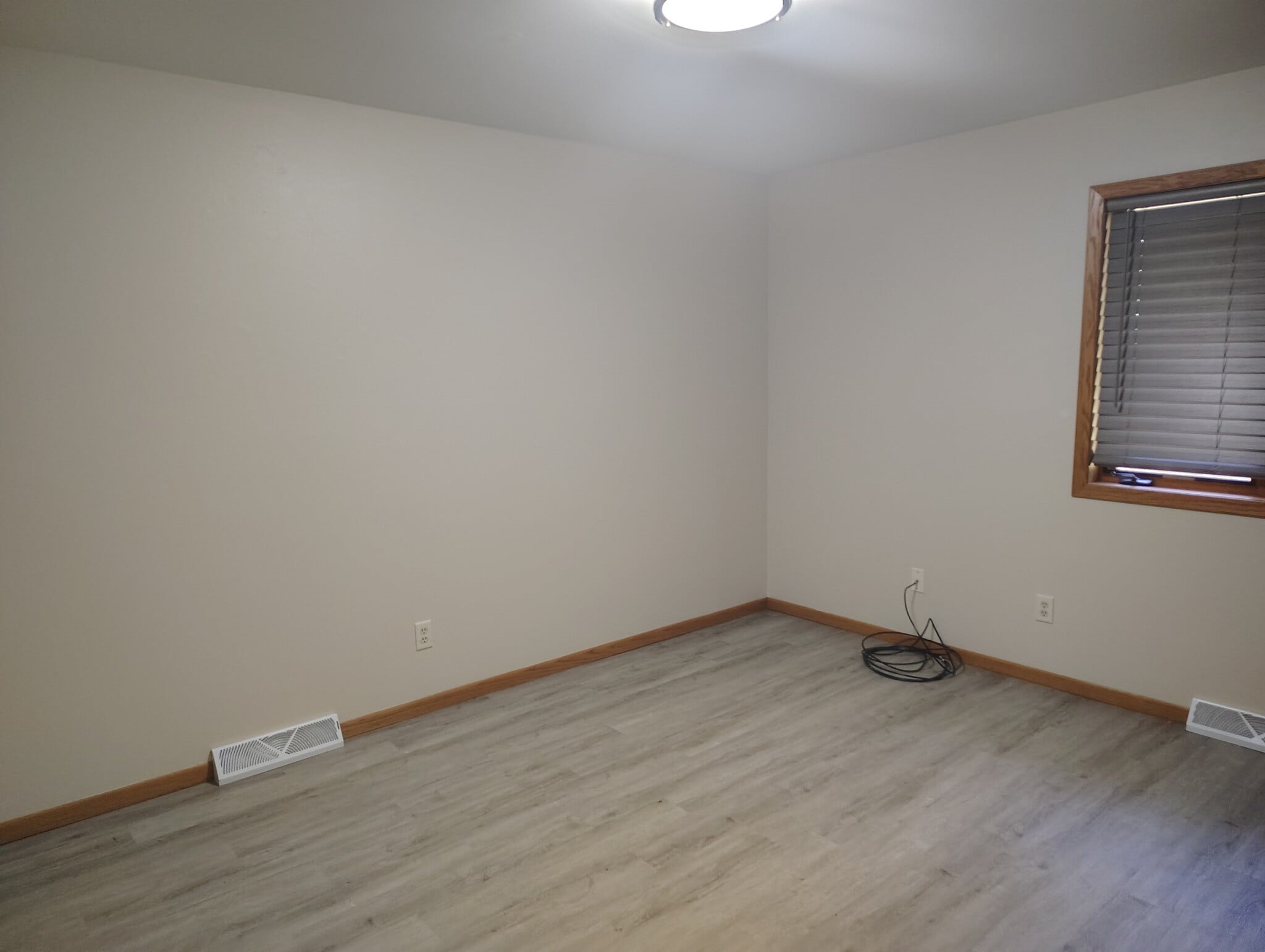 Bedroom #1 - alt view - 700 Iroquois Ct